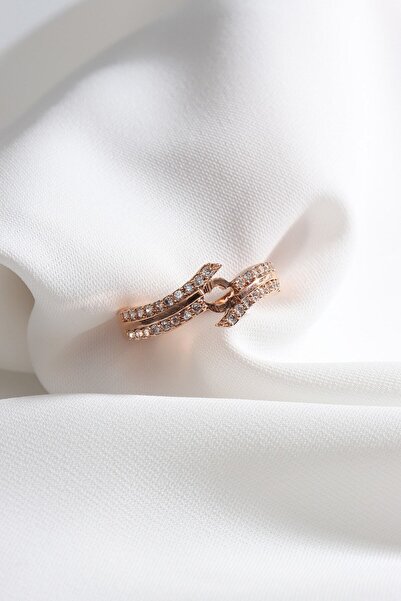 LA PERRY ACCESSORIES خاتم ذهبي مرصع بأحجار الزركون مكون من 3 صفوف