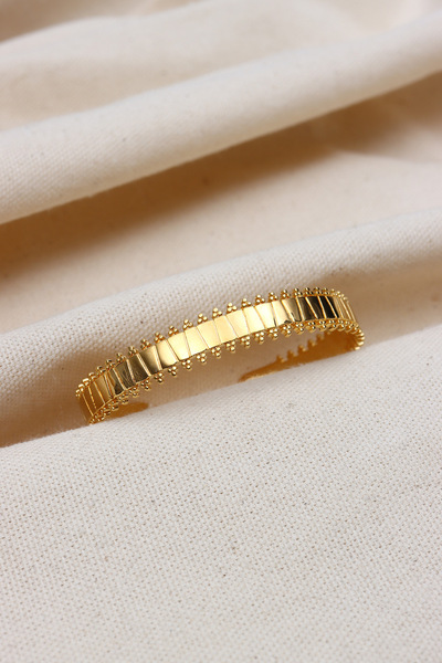 LA PERRY ACCESSORIES VIP GOLD STEEL CLAMP BRACELET
