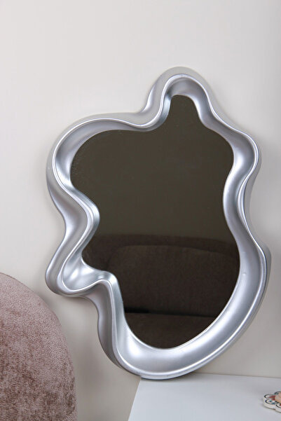 Generic Artistic mirror with a wavy frame – a touch of modern luxury. 67cm * 49cm