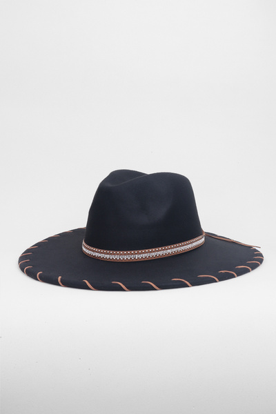 Kapin قبعة فيدورا بنما تفاصيل مخططة مع حجر كريستال - أسود