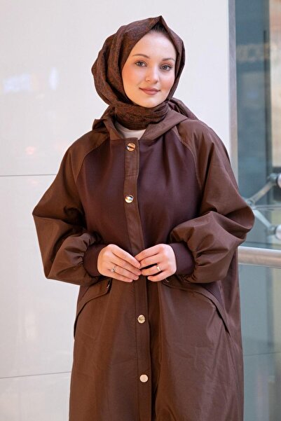 Ceremony Dubai Lined Cap with Snap Fastener on the Front and Steel Garnish