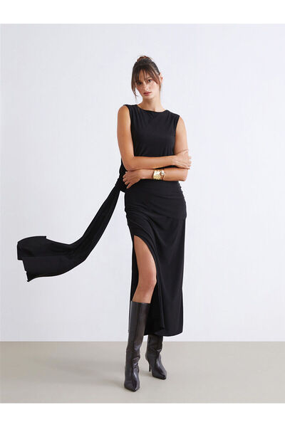 LC Waikiki Nevavm Farkıyla Soulife Black Oval Neck Gathered Slit Evening Dres...