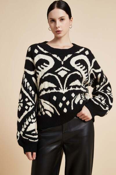 Yola Floral Oversized Long-Sleeve Jacket