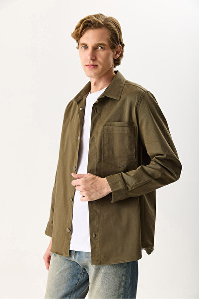 VENA Ανδρικό πουκάμισο με λεπτομέρεια τσέπης με κανονική εφαρμογή - Χακί