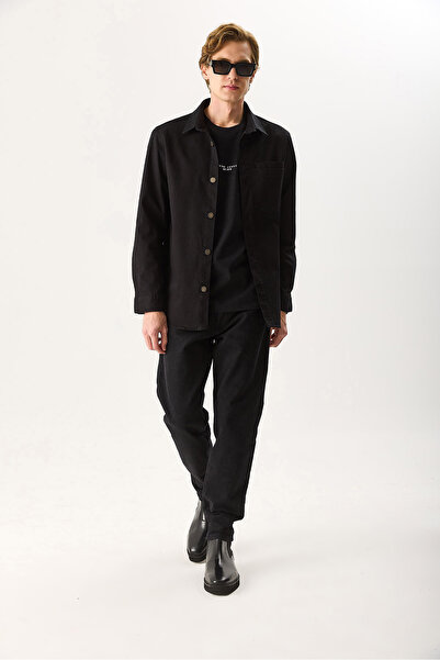 VENA Ανδρικό πουκάμισο με λεπτομέρεια τσέπης με κανονική εφαρμογή - Μαύρο