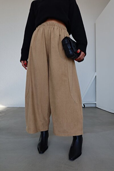 Özge Özgenç Fitilli Geniş Kalıp Pantolon