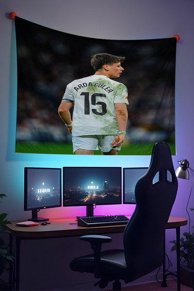 Halura Arda Güler Futbolcu Duvar Örtüsü - Kaliteli Kumaş, Oda Dekoru Tapestry...