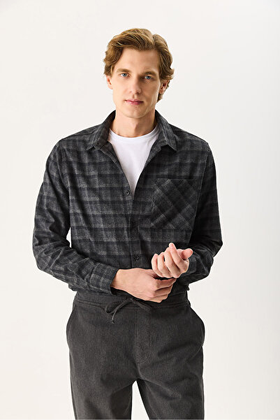 VENA Cămașă în carouri pentru bărbați - Negru