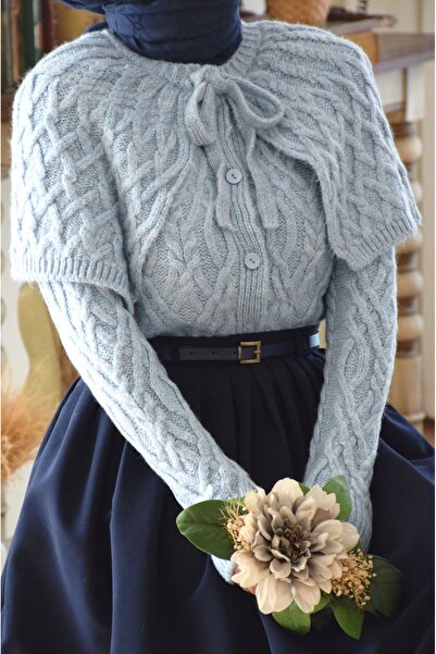 EMİNOS BUTİK Pelerinli Triko Hırka