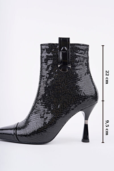 Women Lay-z Kadın Topuklu Bot Yılan Desenli Rugan Gold Detaylı 9.5 Cm İnce Topuk Kışlık Zarif Şık Modern Tasarım