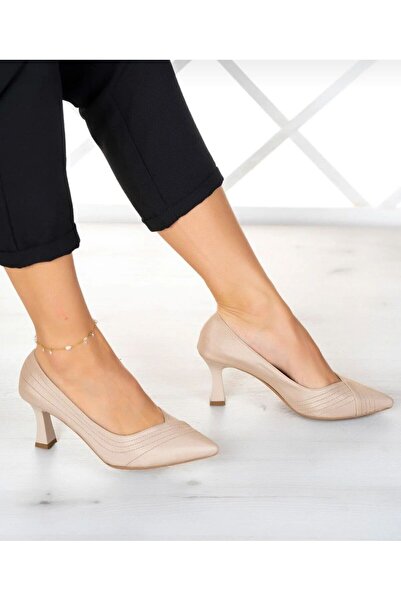 AGSMODASI Cream Color Stitched Women's Heeled Shoes