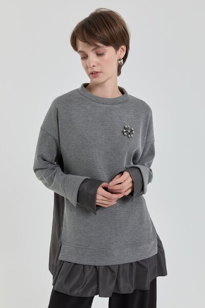 Nihan Broş Detaylı Simli Örme Tunik Gri