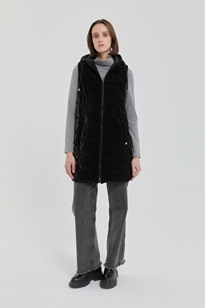 Nihan Kuşgözü Detaylı Kapitone Yelek Siyah
