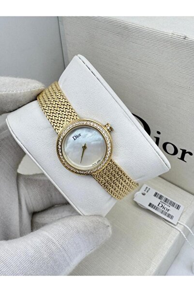 JP A luxurious Dior women's watch – a sophisticated and elegant design