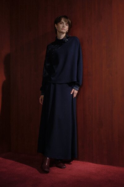 Nihan Deri Nakışlı Etek Bluz Takım Lacivert