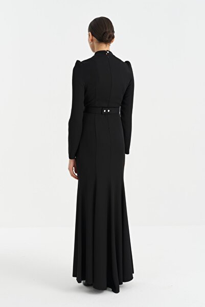 Nihan Yakası Taşlı Kemerli Elbise Siyah