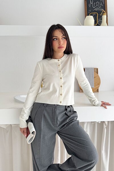 FEMELLE Women's White Buttoned Thin Knit Cardigan Standard Size Basic Model Soft Texture