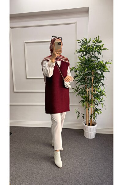 Nisa Nalbantoğlu Burgundy Tweed Hijab Sweater