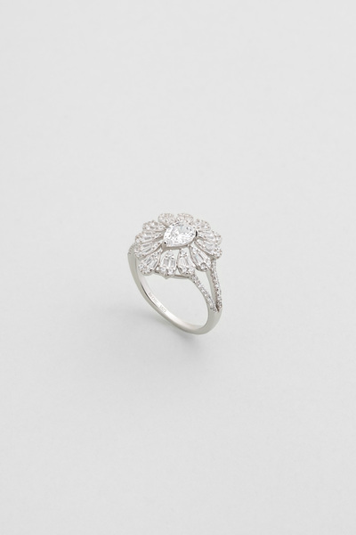 So CHIC... Düğün Çiçeği 18 Ayar Beyaz Altın Kaplama Gümüş Yüzük