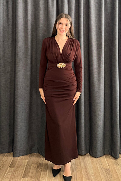 Sorridi V Yaka Aksesuarlı Kemerli Drapeli Uzun Elbise