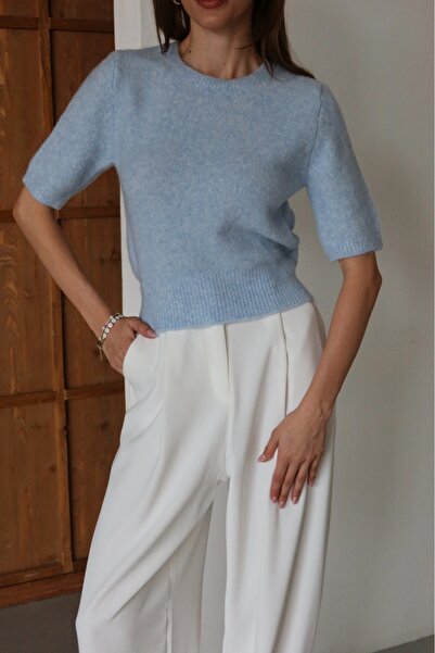 AÈC PRIVÈ ЖІНОЧИЙ КОРОТКОРУКАВИЙ М'ЯКИЙ СВІТЕР 7777