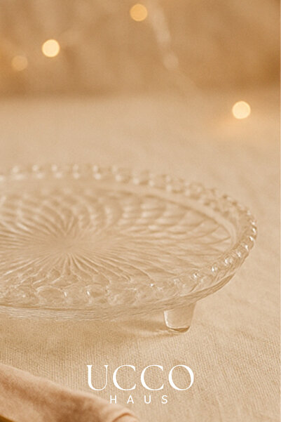 UCCO Footed Glass Presentation Plate 23 cm – Stylish Serving Dish for Elegant Table Settings and Tea Time Dessert Presentations
