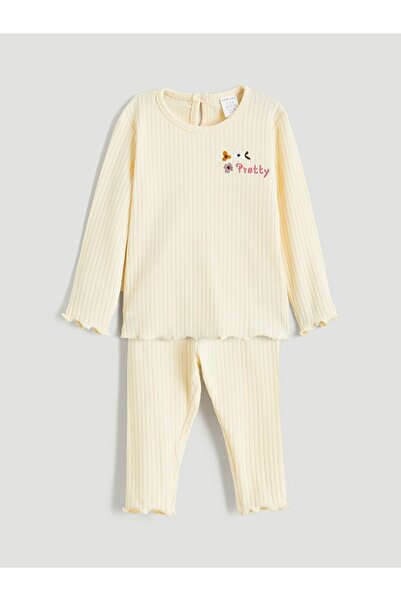 LC Waikiki بلوزة وسروال ضيق للفتيات الصغيرات مطرزة بالزهور من LCW