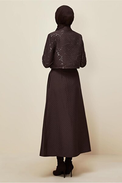 Alvina Queen Bed with Curtains and Belt Quilted Set 46037