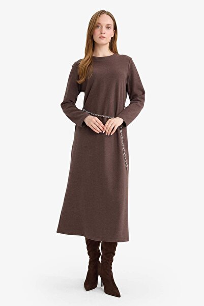 DeFacto Regular Fit Bisiklet Yaka Uzun Kollu Kemerli Maxi Elbise G1885AX25WN