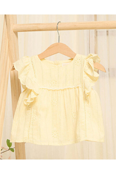 REDTAG بلوزة شيفلي صفراء للبنات مع لوركس