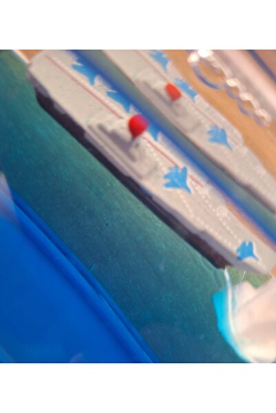 Zeyn Batmayan Gemi savaş gemisi