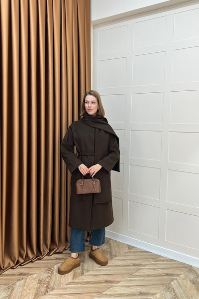 Stilife Καστανό παλτό με λεπτομέρεια από καστάνια Siena