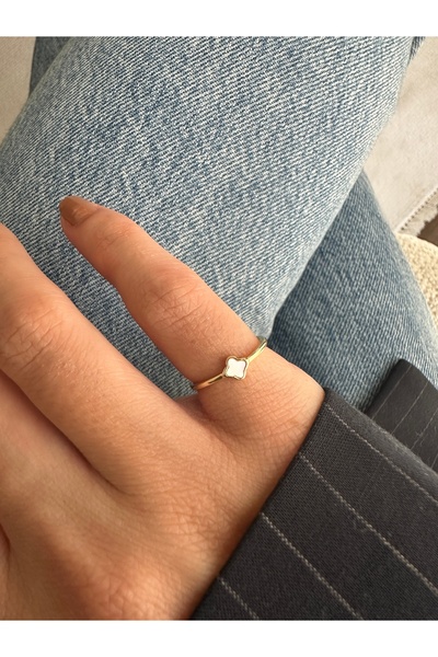 ringbox Gold Pearlescent Tiny Clover Pinky Ring