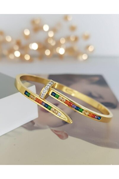 SONES Renkli Taşlı Çivi Gold Çelik Kelepçe