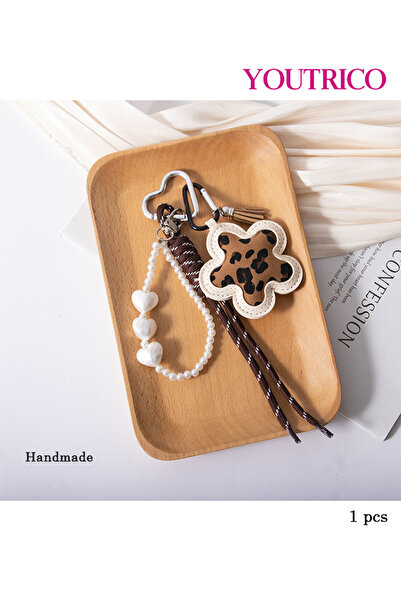 Youtrico سلسلة مفاتيح جلدية ثلاثية الأبعاد مصنوعة يدويًا - سحر حقيبة حبل مضفر...