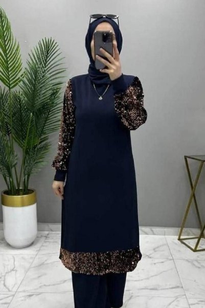 Hugglii طقم بنطلون وبلوزة بيجوم من قماش الكريب السكوبا باللون الأزرق الداكن مع تطريز وترتر
