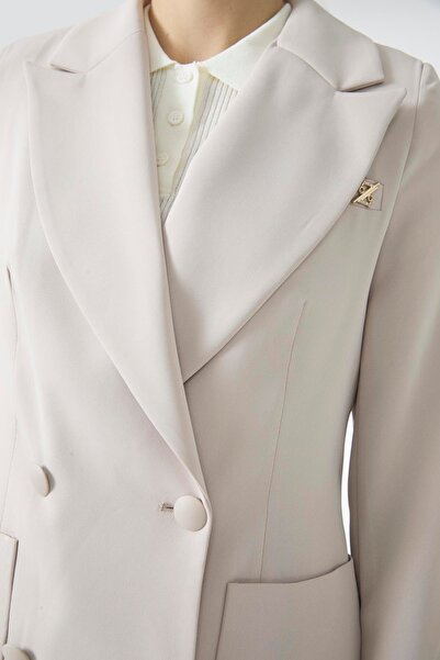 Zühre Double-Breasted Collar Hidden Pocket Detailed Beige Jacket C-0024