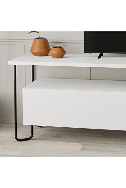 Mourah Home Mourah Cornea Tv Stand Up To 60 Inches - White