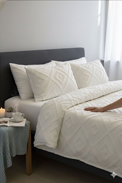 BUGİ HOME COLLECTİON Geometric Nordic Double Bedspread 240 X 250 cm and 2 Pillows Ecru Color Chenille Embroidered