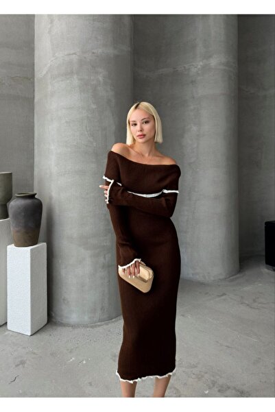 Paraf style Rochie lungă cu guler Madonna, cu detaliu de corset, cu șnur