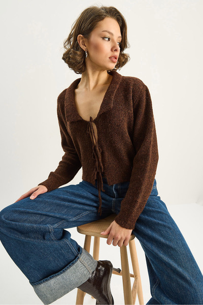 Bianco Lucci Γυναικεία ζακέτα με λεπτομέρεια με κορδόνια 9061 60283751