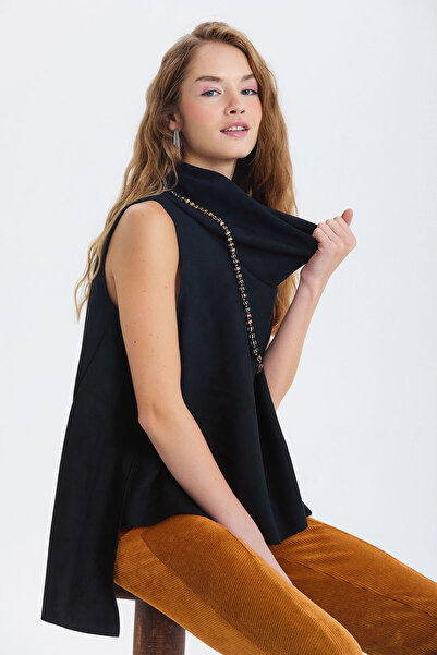 Clandestino Asymmetrical Collar Detailed Suede Blouse Black