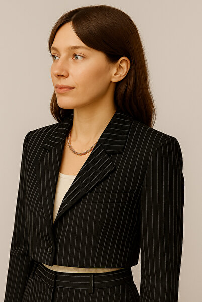 Gökkuşağı Kadın Siyah Çizgili Crop Ceket