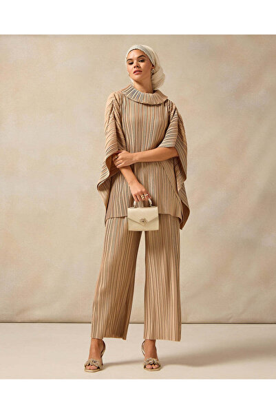 REDTAG Women Beige Wide Leg Trousers