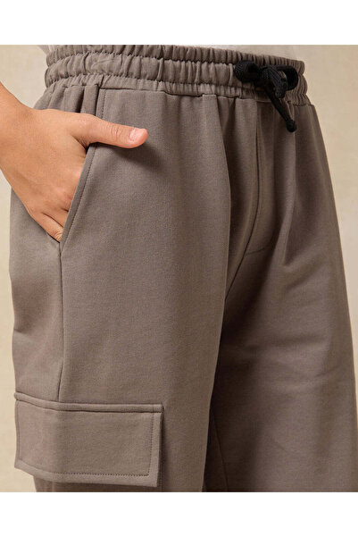 REDTAG Senior Boys Grey Las Vegas Raiders Active Shorts