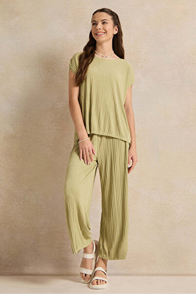 REDTAG Senior Girls Green Pleated Pants