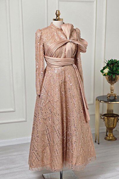 Limbamba فستان سهرة مطرز بتفاصيل من التول الذهبي