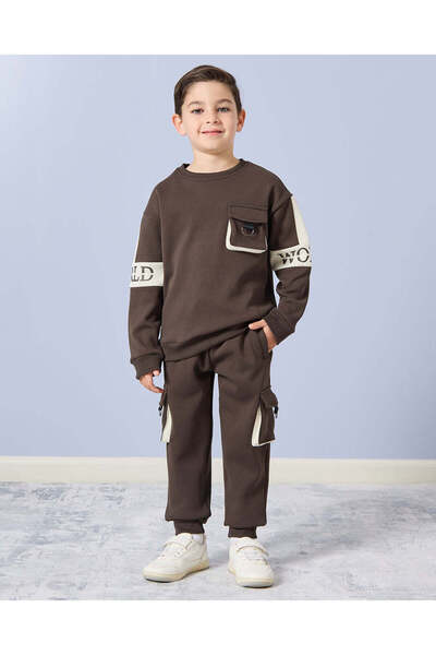 REDTAG طقم بنطال رياضي مزخرف للأولاد باللون البني (قطعتان)