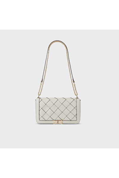 Nine West حقيبة كروس بودي من Mylah بتصميم منسوج مع قفل وحزام سلسلة