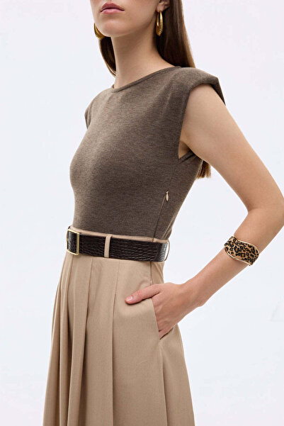 Quzu Belted Contrast Fabric Pleated Midi Dress